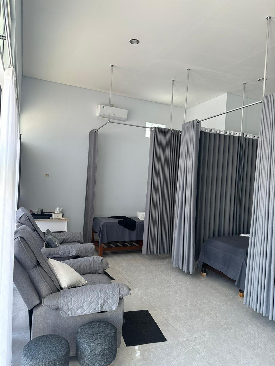 WhatsApp Image 2025-12-09 at 11.08.00 (1)