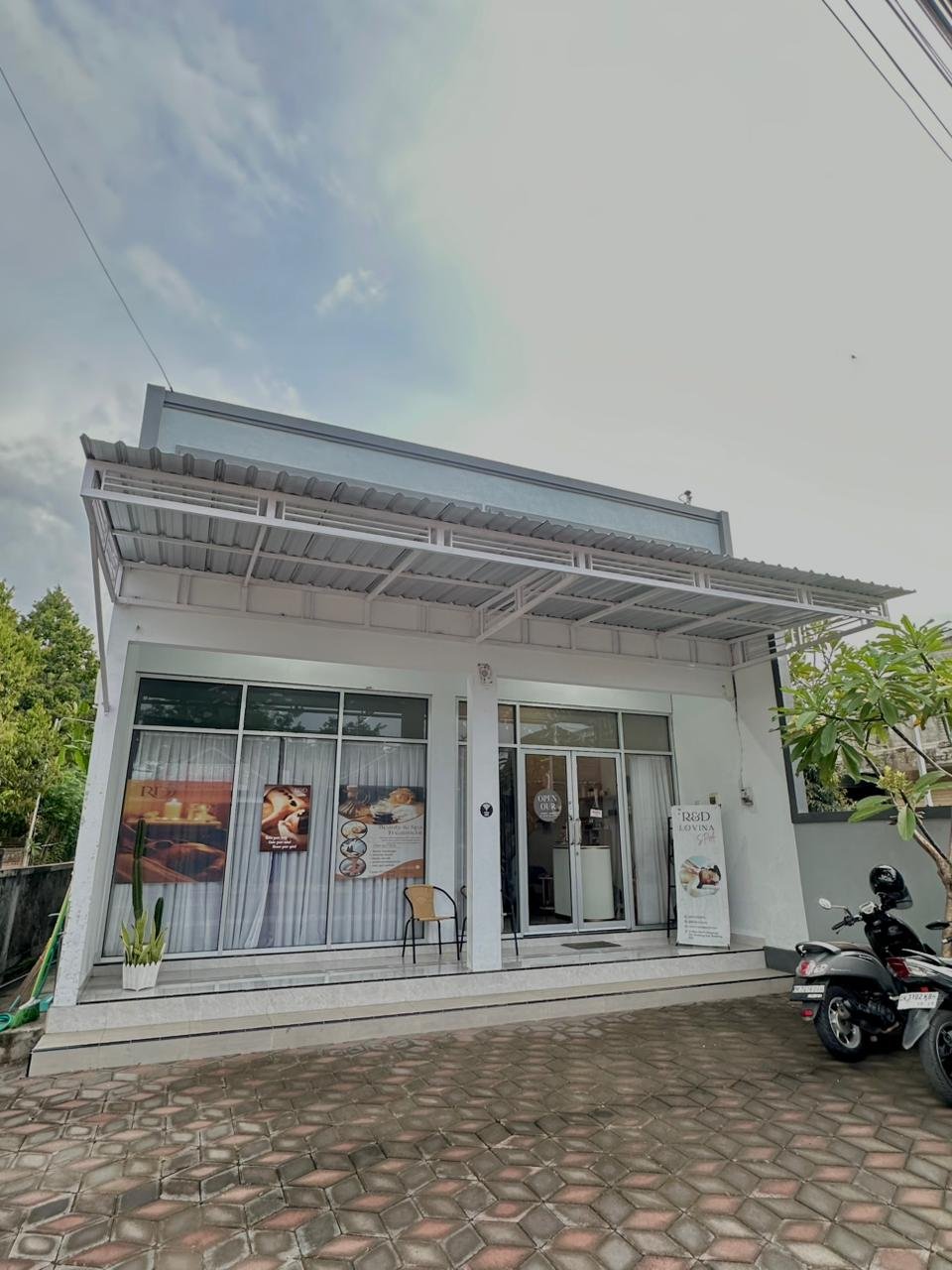 WhatsApp Image 2025-12-09 at 18.04.44